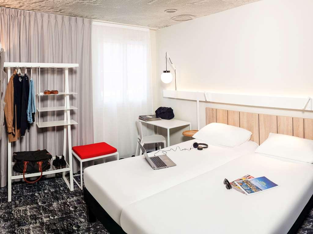 Hotel ibis Pontarlier Zimmer foto