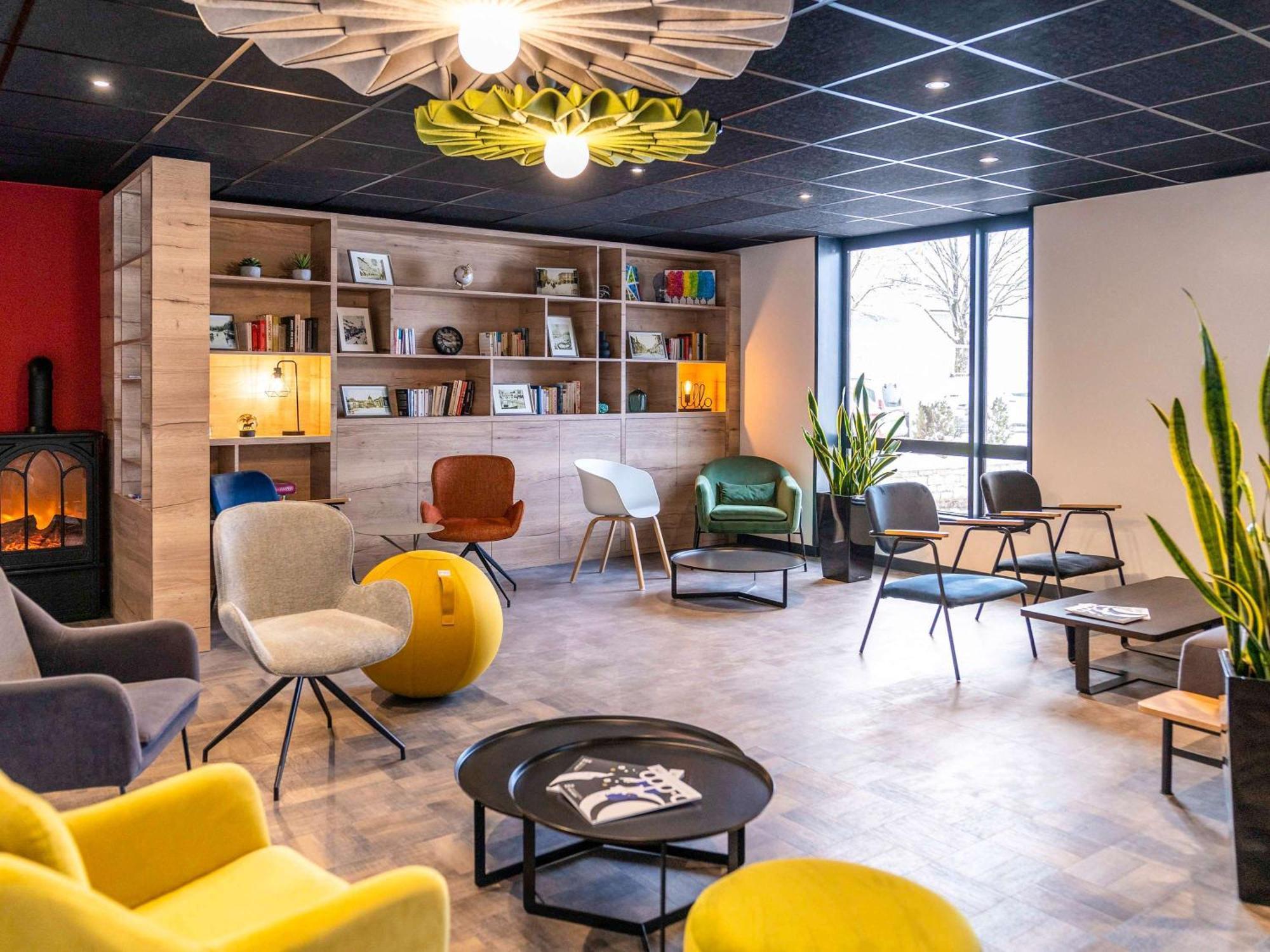 Hotel ibis Pontarlier Exterior foto